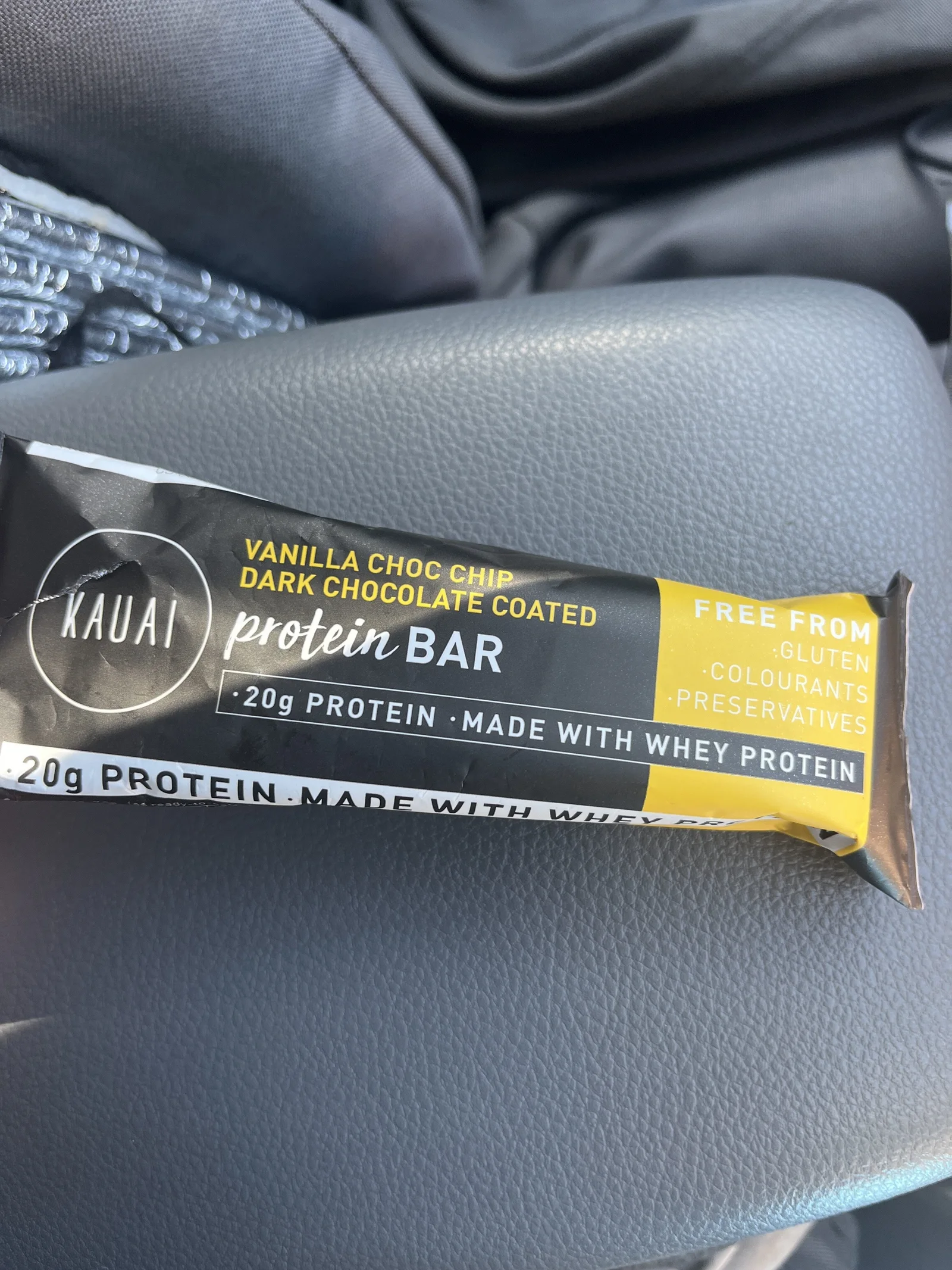 Kauai Protein Bar 12 x 75 g, Vanilla Chocolate Chip Dark Coated thumbnail 5